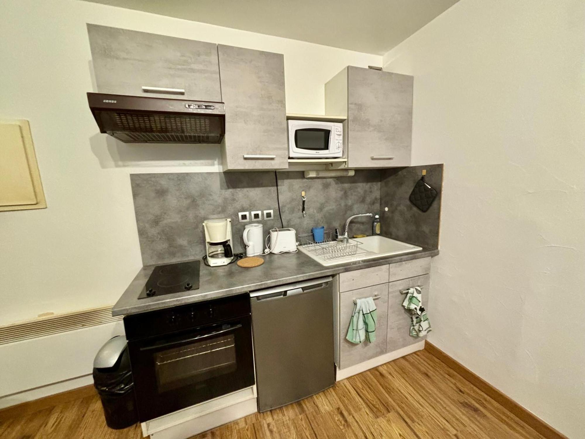 Studio - Baignoire - Pret De Vtt - Lave Linge Le Puy-en-Velay Buitenkant foto